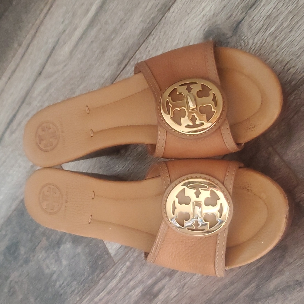 Salma Tory Burch sandals